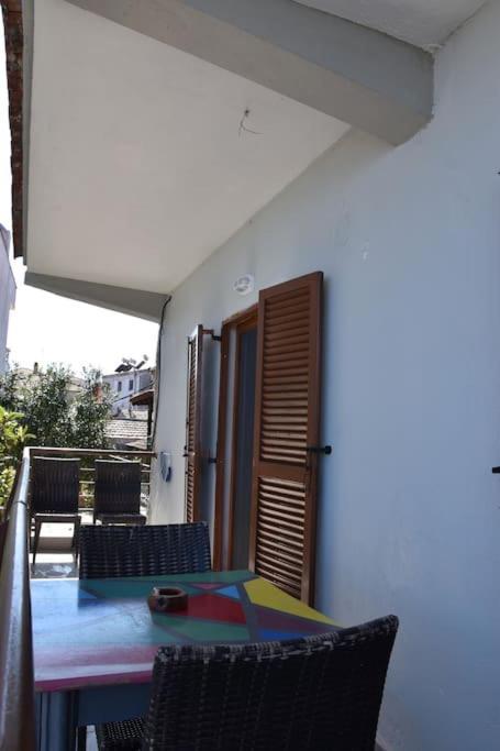 Апартаменты Brezza Marina House Афитос Экстерьер фото