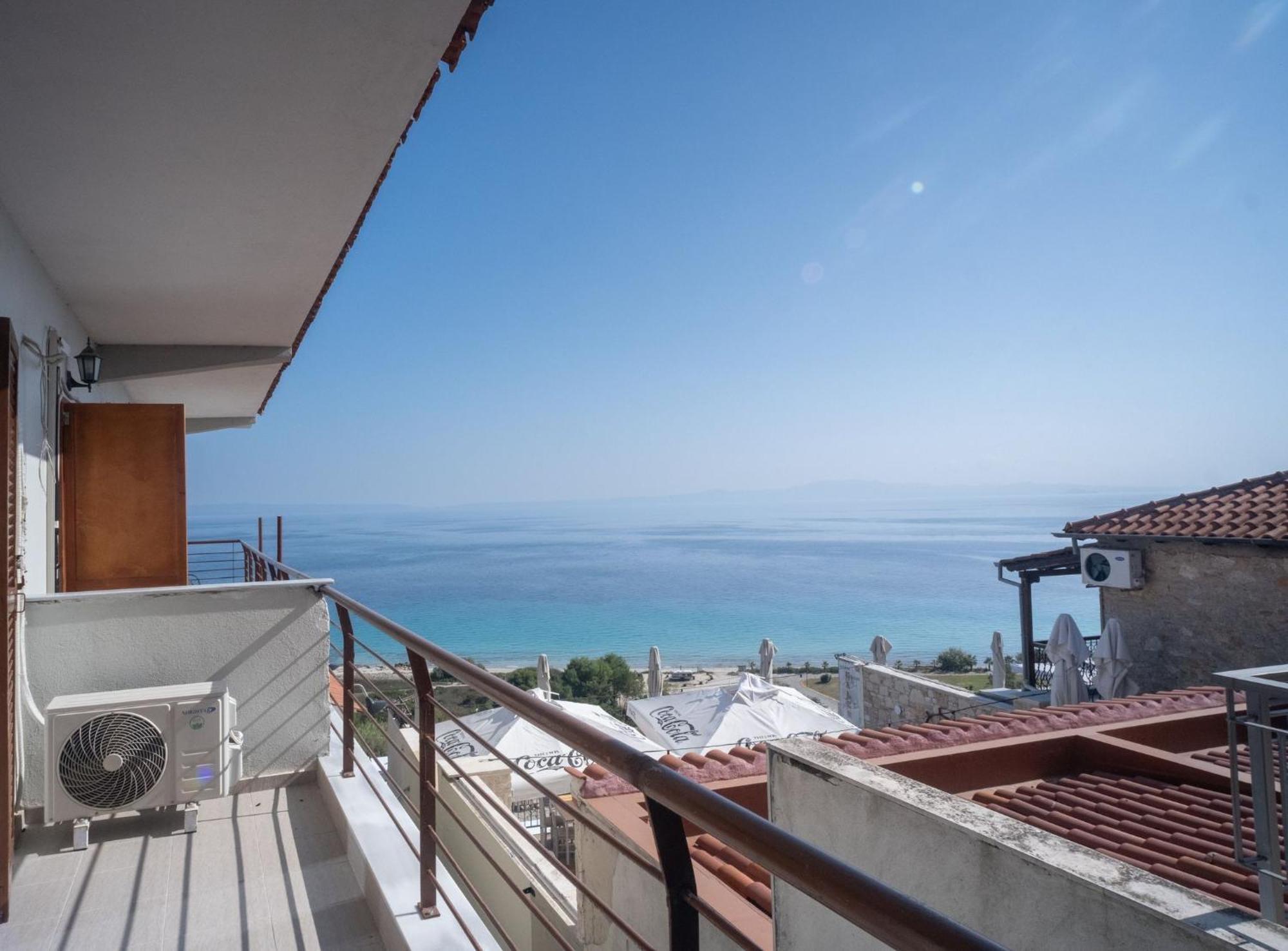 Апартаменты Brezza Marina House Афитос Экстерьер фото